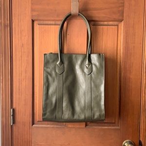 Dark green shoulder bag